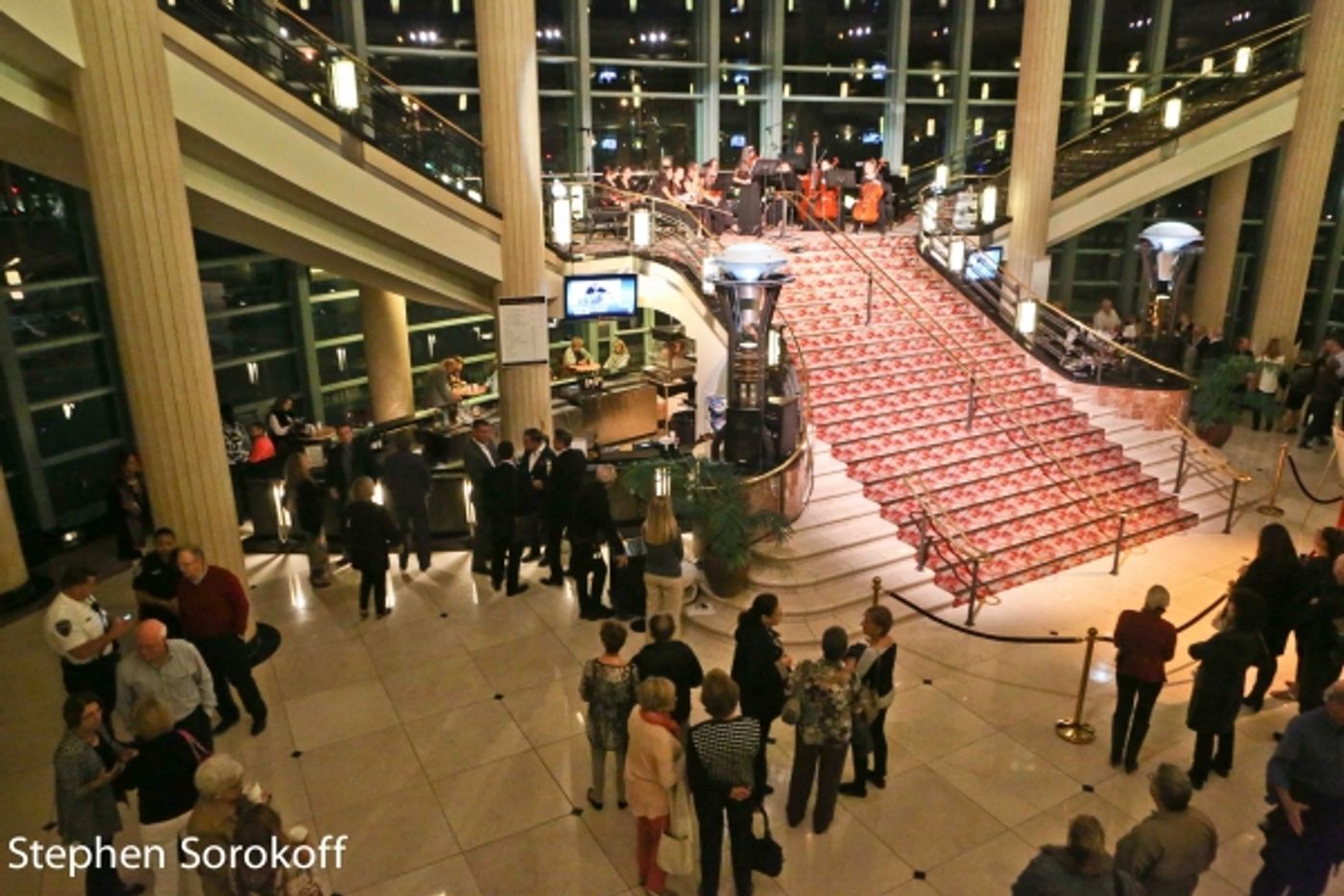 Photo Coverage: Michael Feinstein Conducts the Kravis Center Pops Orchestra in Palm Beach Photo Coverage: Michael Feinstein Conducts the Kravis Center Pops Orchestra in Palm Beach Image