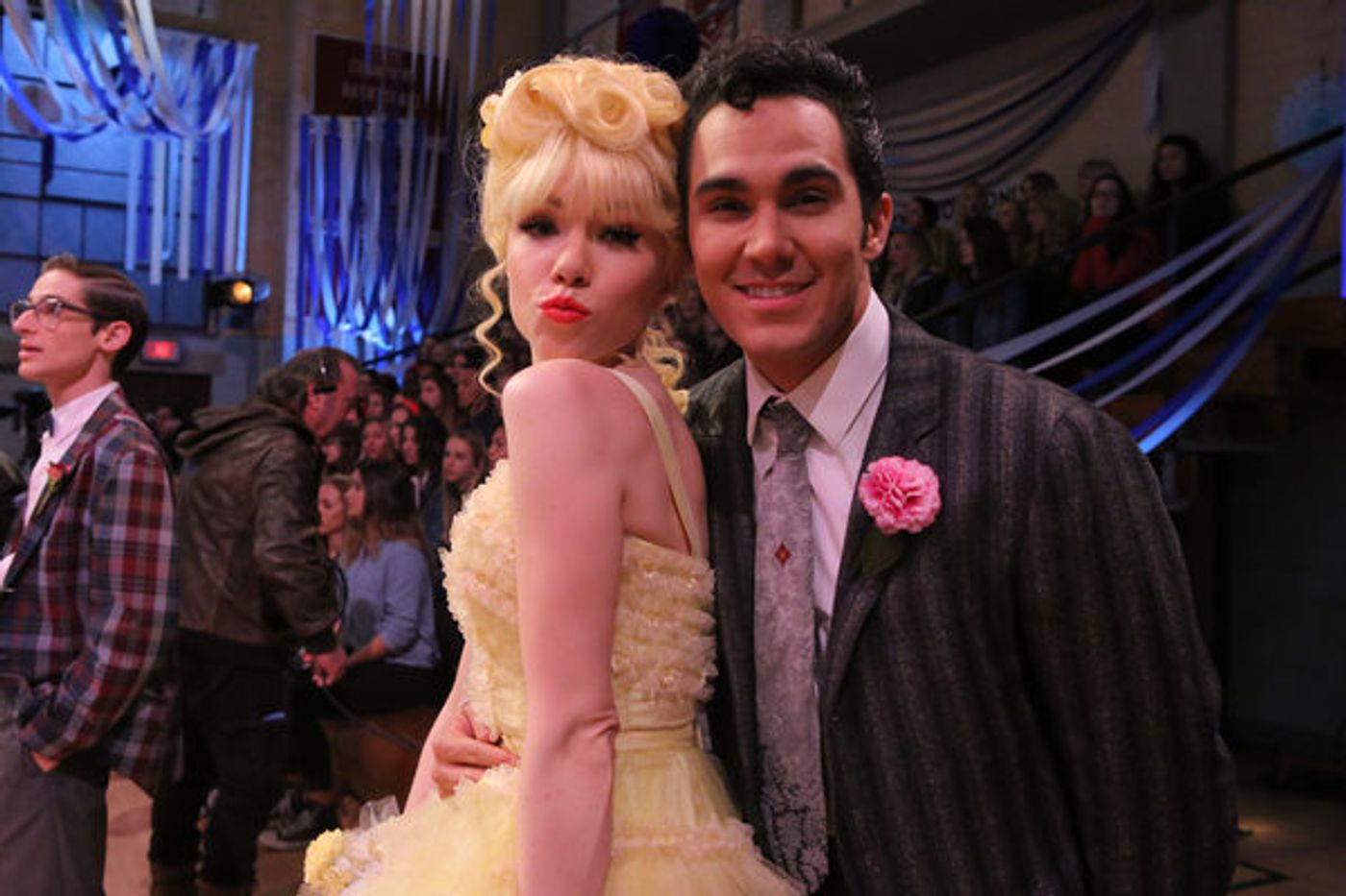 Photo Flash: FOX Shares Behind-the-Scenes Pics of GREASE: LIVE Broadcast!  Image