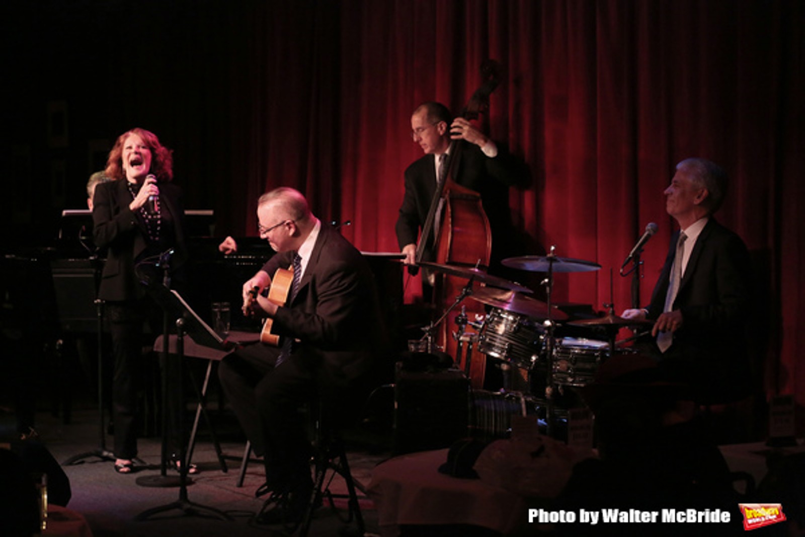 Photo Coverage: Linda Lavin Brings 'My First Farewell Concert' to Birdland — photo 7 of 43