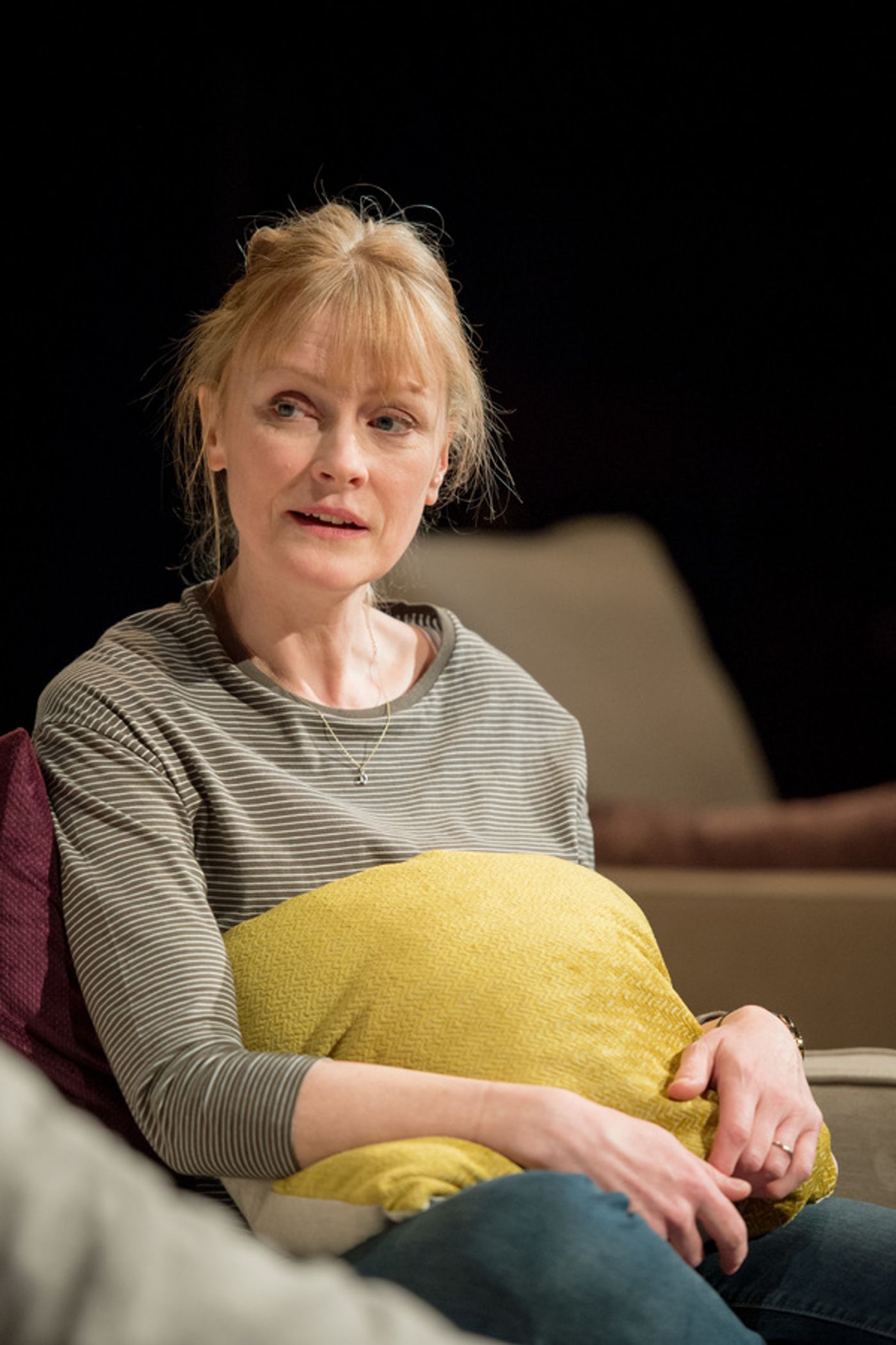 Photo Flash: First Look at Claire Skinner and More in RABBIT HOLE at Hampstead Theatre  Image