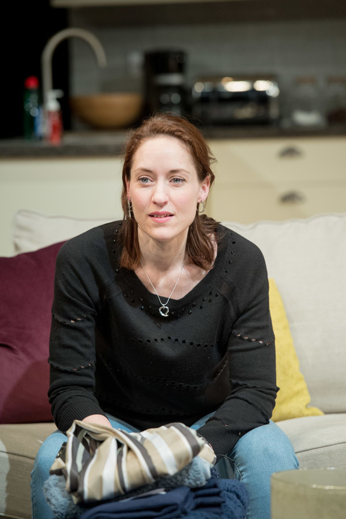 Photo Flash: First Look at Claire Skinner and More in RABBIT HOLE at Hampstead Theatre  Image