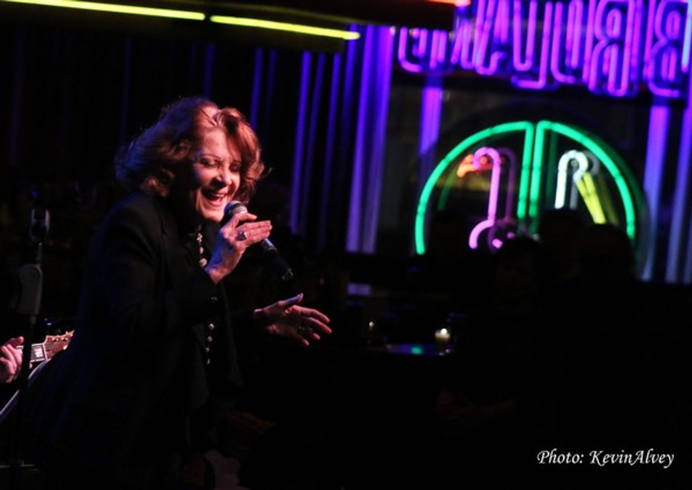 Photo Flash: Linda Lavin Plays Her 'FIRST FAREWELL CONCERT' at Birdland  Image