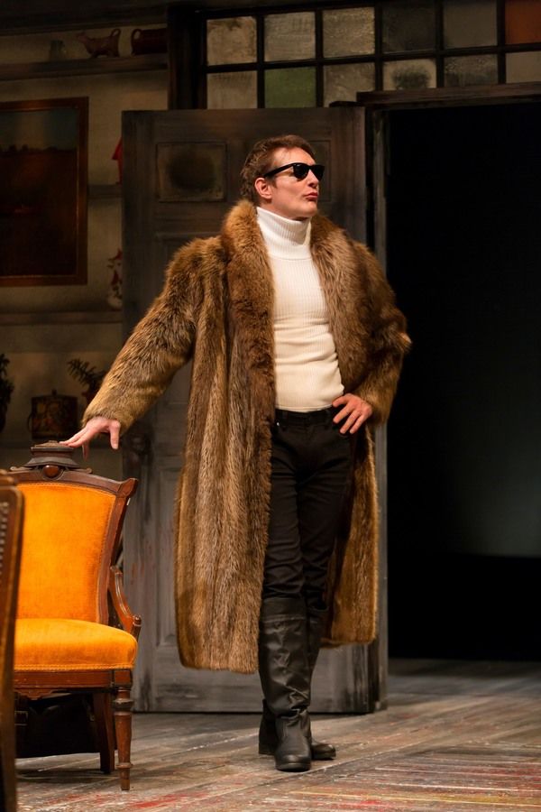 Bill Dawes as ballet icon Rudolf Nureyev Photo