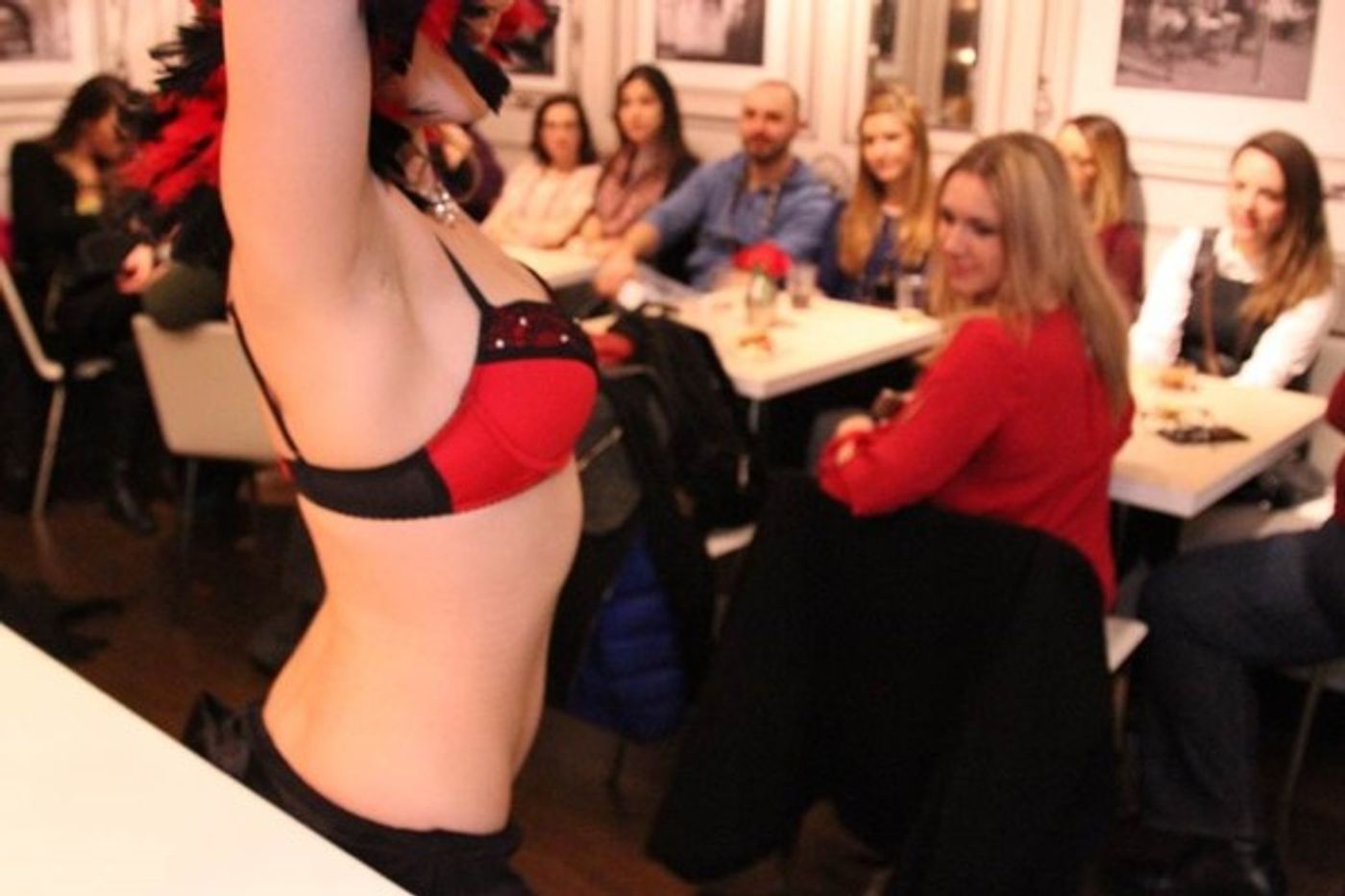 Photo Flash: Chicago Patisserie Vanille Opens New Location in Lakeview  Image