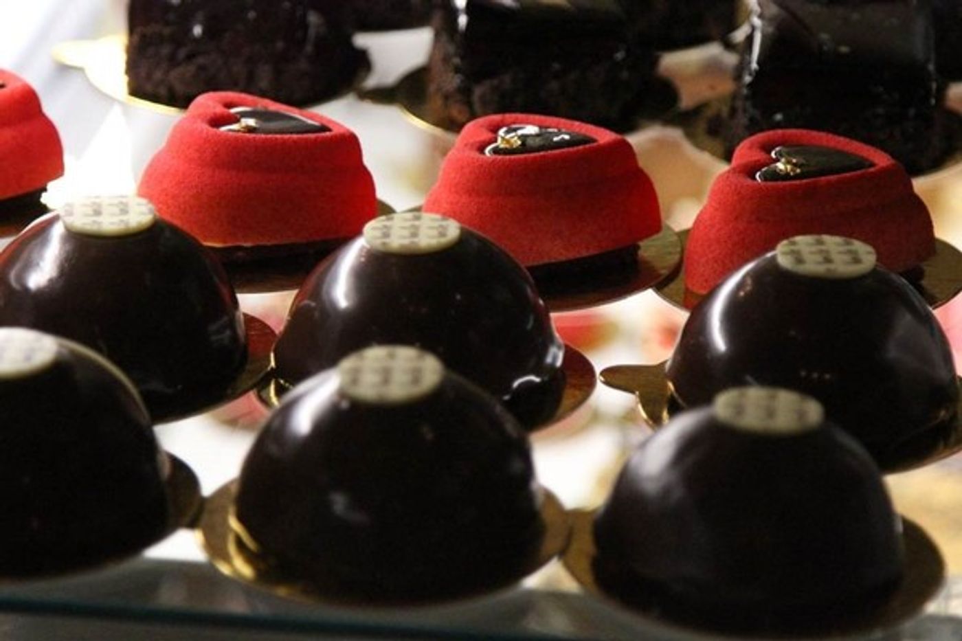 Photo Flash: Chicago Patisserie Vanille Opens New Location in Lakeview  Image