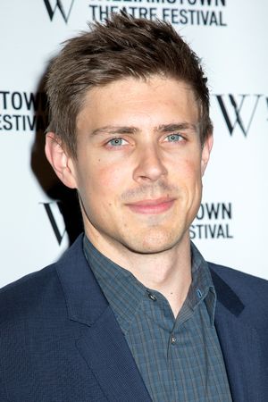 Chris Lowell Photo