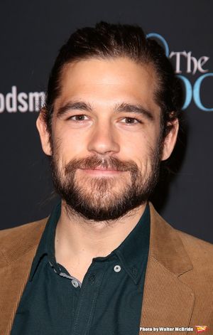 Jason Ralph  Photo