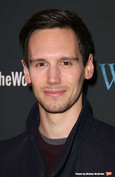 Cory Michael Smith  Photo