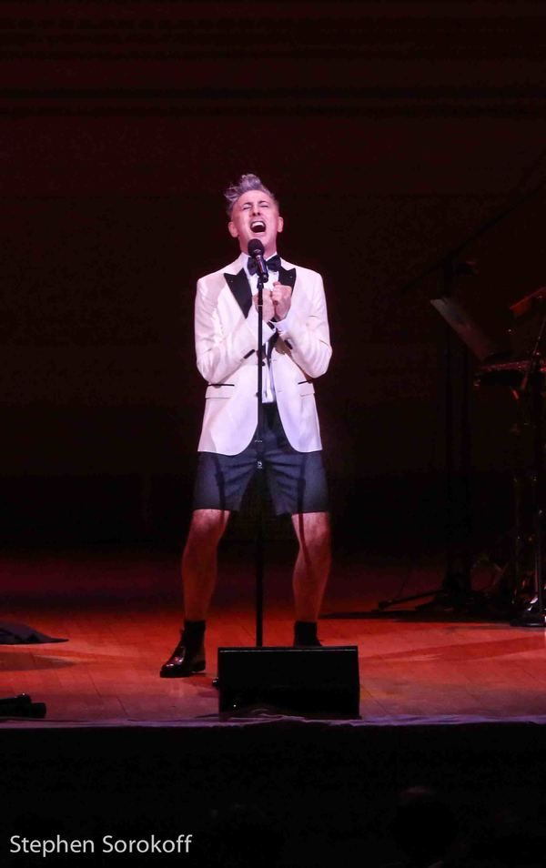 Photo Coverage: Alan Cumming Sings Sappy Songs With Kristin Chenoweth, Darren Criss & More at Carnegie Hall! — photo 9 of 34