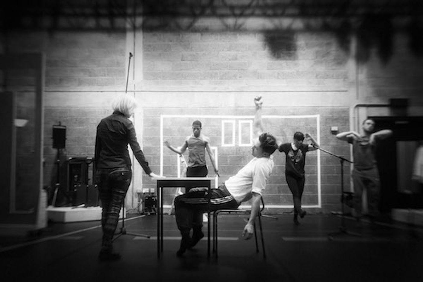 Photo Flash: Jane Horrocks and Company in Rehearsal for IF YOU KISS ME, KISS ME at the Young Vic  Image