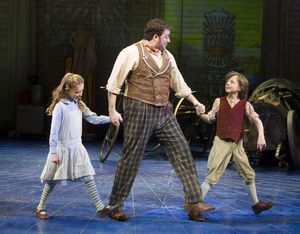 Lucy Sherman, Jason Manford and Henry Kent Photo