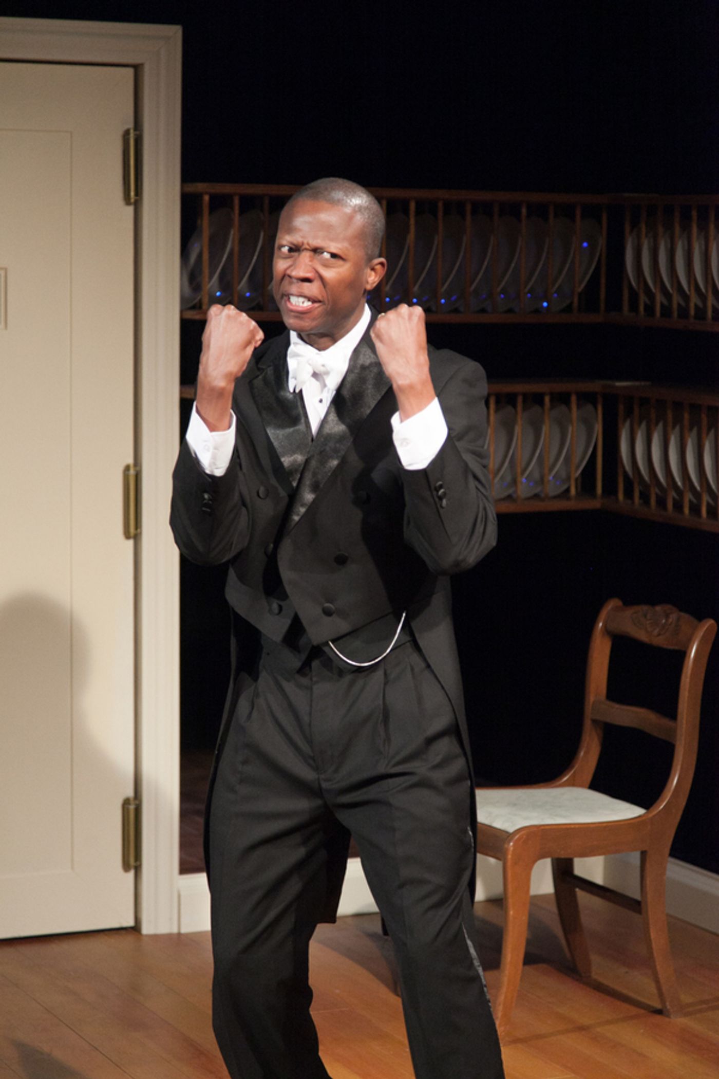 Photo Flash: First Look at LOOKING OVER THE PRESIDENT'S SHOULDER at American Blues Theater  Image