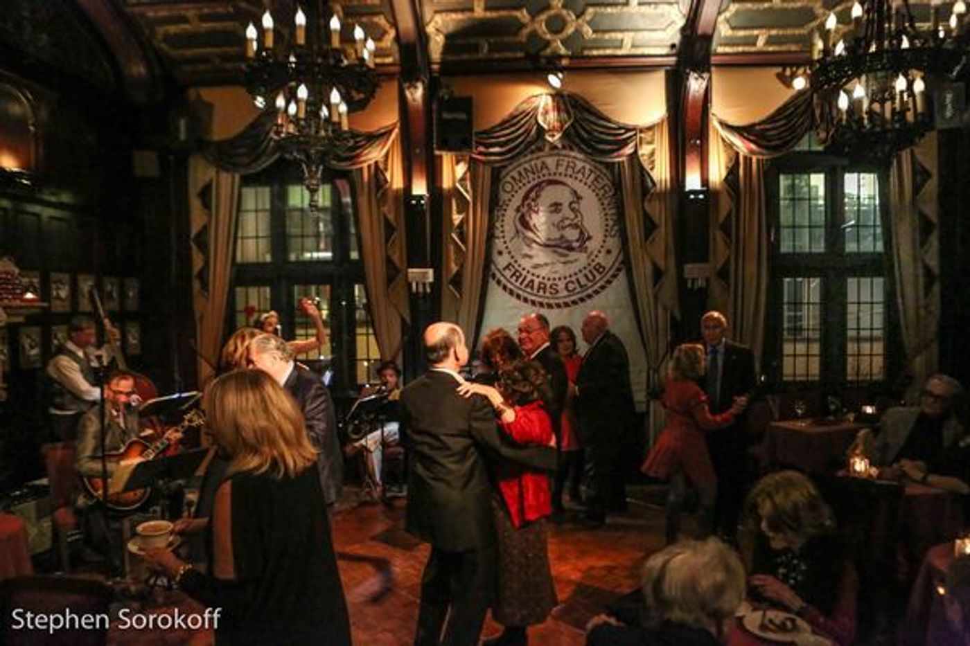 Photo Coverage: Vanessa Trouble Leads The Friars Club's Valentine's Day Celebration  Image