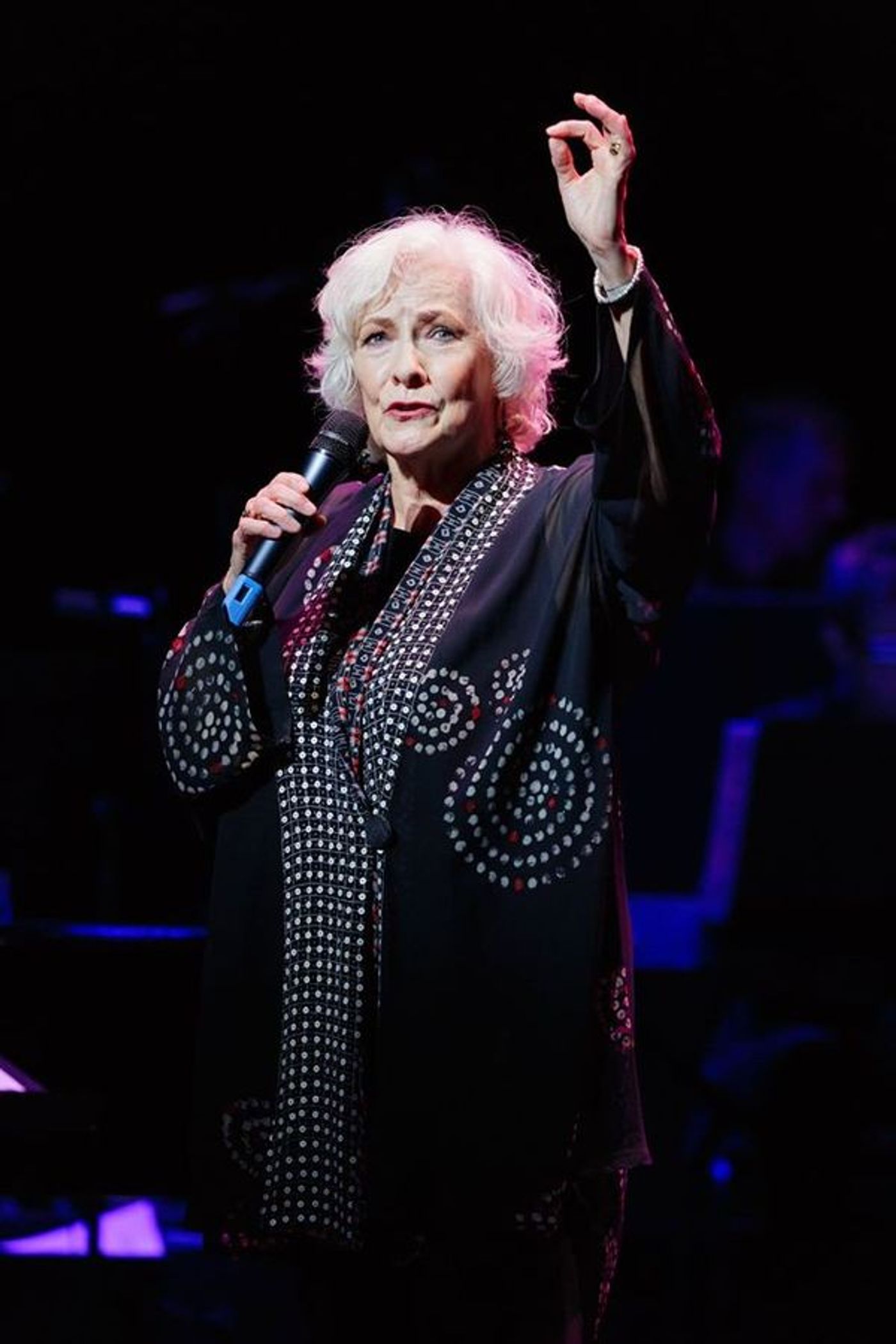Photo Flash: Betty Buckley, Sutton Foster, Aaron Tveit & More Perform at DEFYING GRAVITY Down Under!  Image