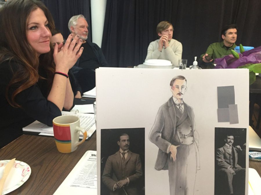 Photo Flash: In Rehearsal with the Cast of TACT/GTG's WIDOWERS' HOUSES Image