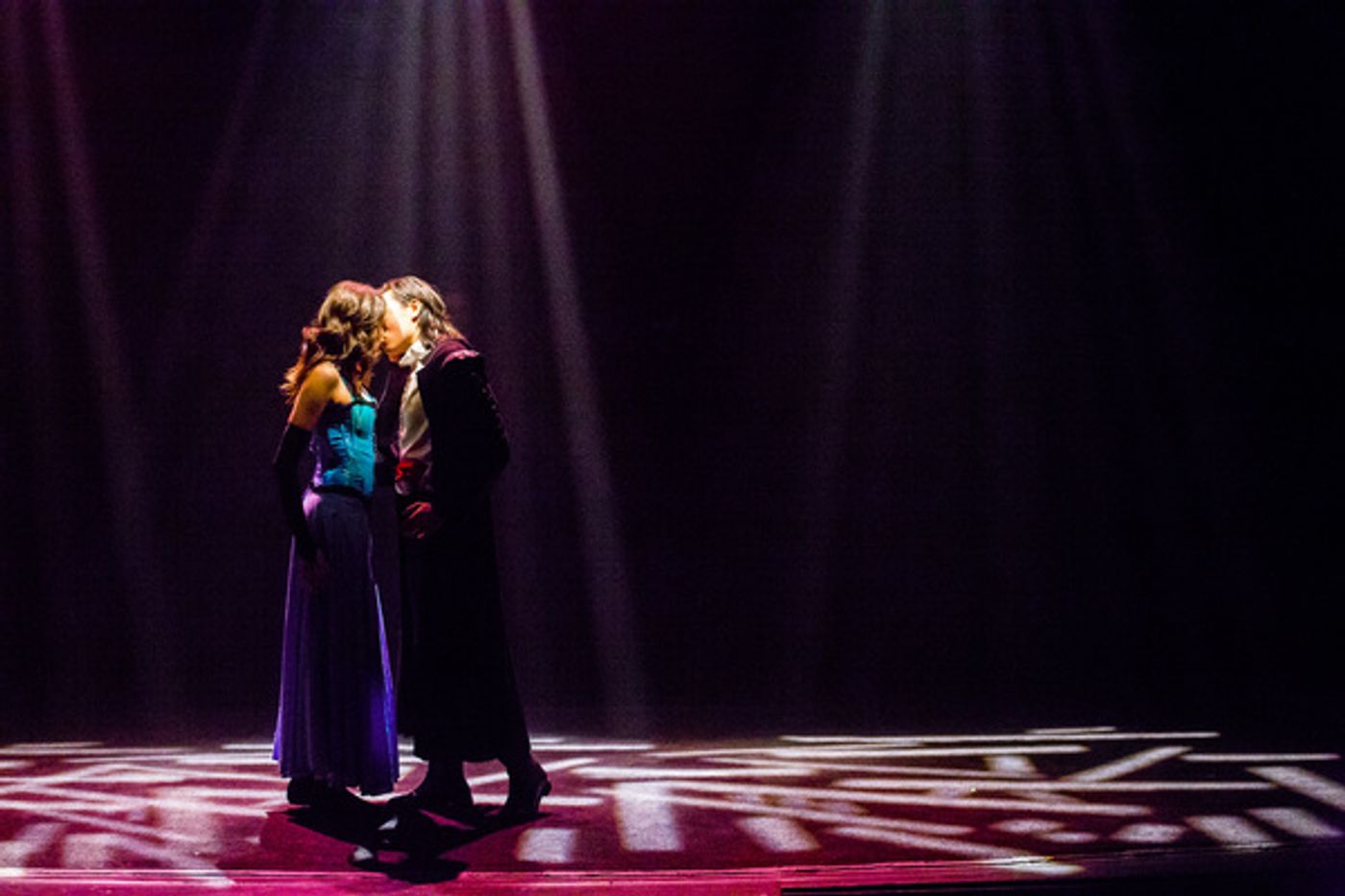 Photo Flash: First Look at Synetic Theater's ROMEO AND JULIET  Image