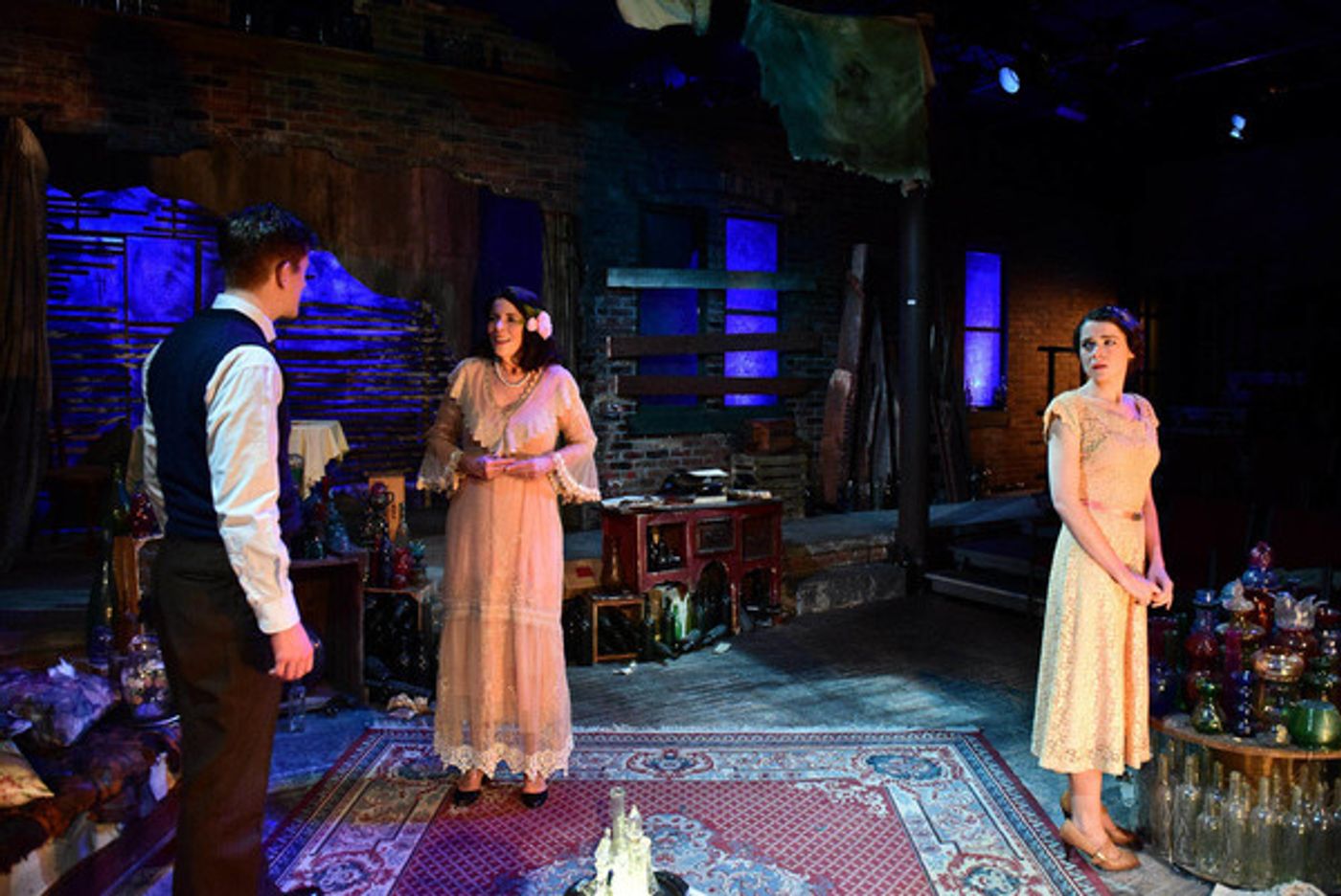 Photo Flash: New Shots from The Hypocrites' THE GLASS MENAGERIE  Image