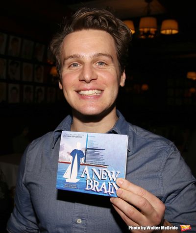 Jonathan Groff  Photo