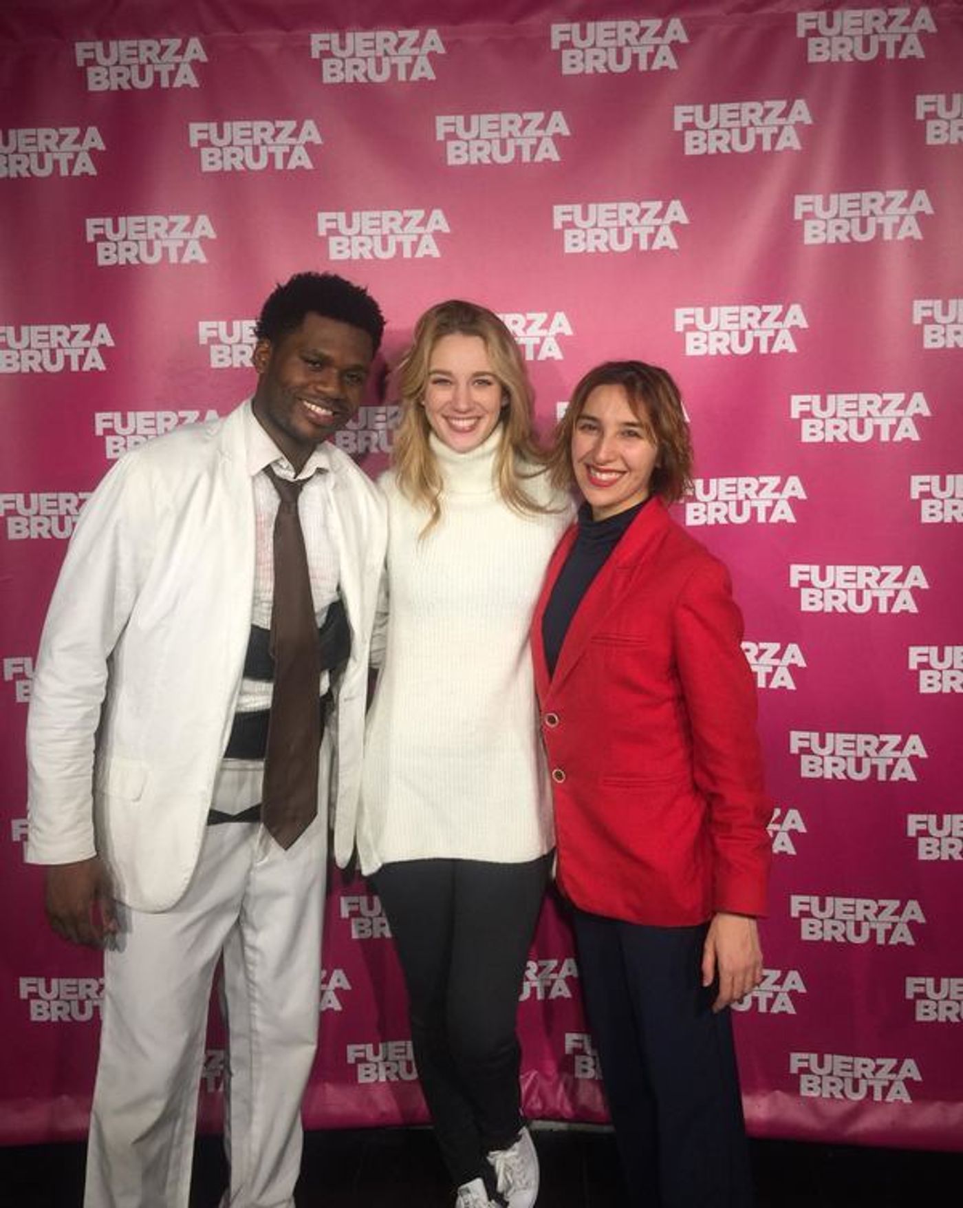 Photo Flash: JANE THE VIRGIN's Yael Grobglas Visits FUERZA BRUTA  Image