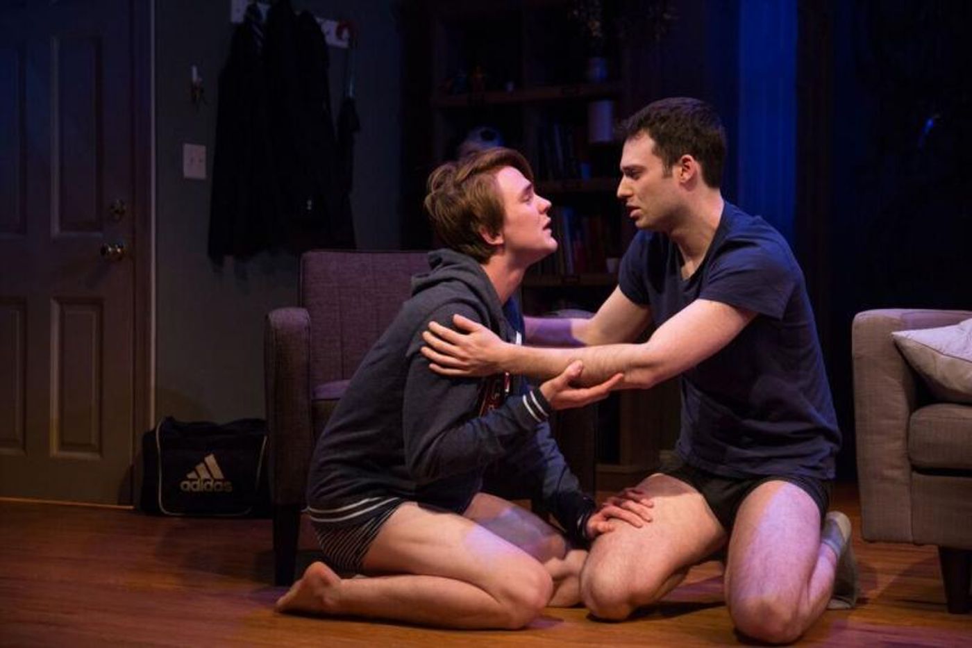 Photo Flash: First Look at Jake Epstein, Jenna Gavigan and Thomas E. Sullivan in STRAIGHT at Theatre Row  Image