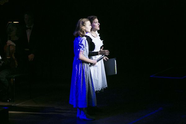 Sydney Lucas and Daisy Egan Photo