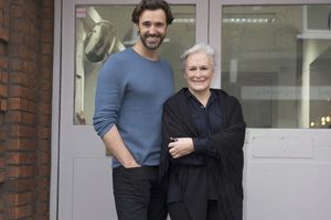 Michael Xavier, Glenn Close @ BroadwayWorld Michael Xavier, Glenn Close Photo