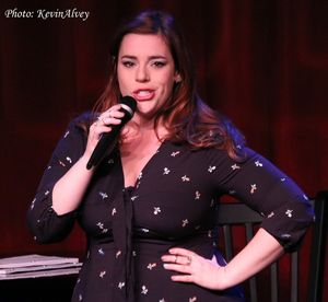 Alysha Umphress Photo