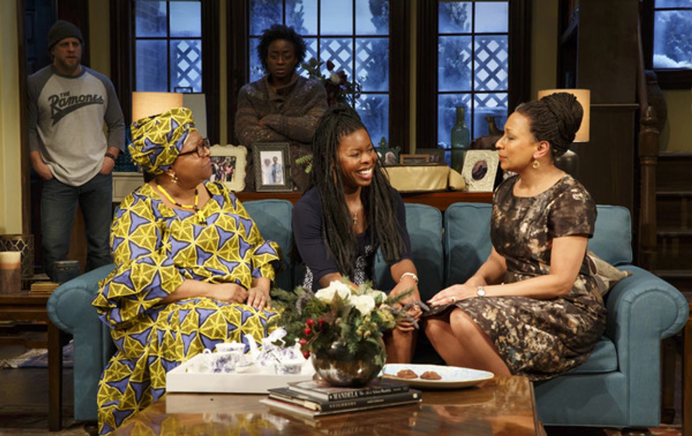 Photo Flash: First Look at Tamara Tunie, Roslyn Ruff and More in FAMILIAR at Playwrights Horizons  Image