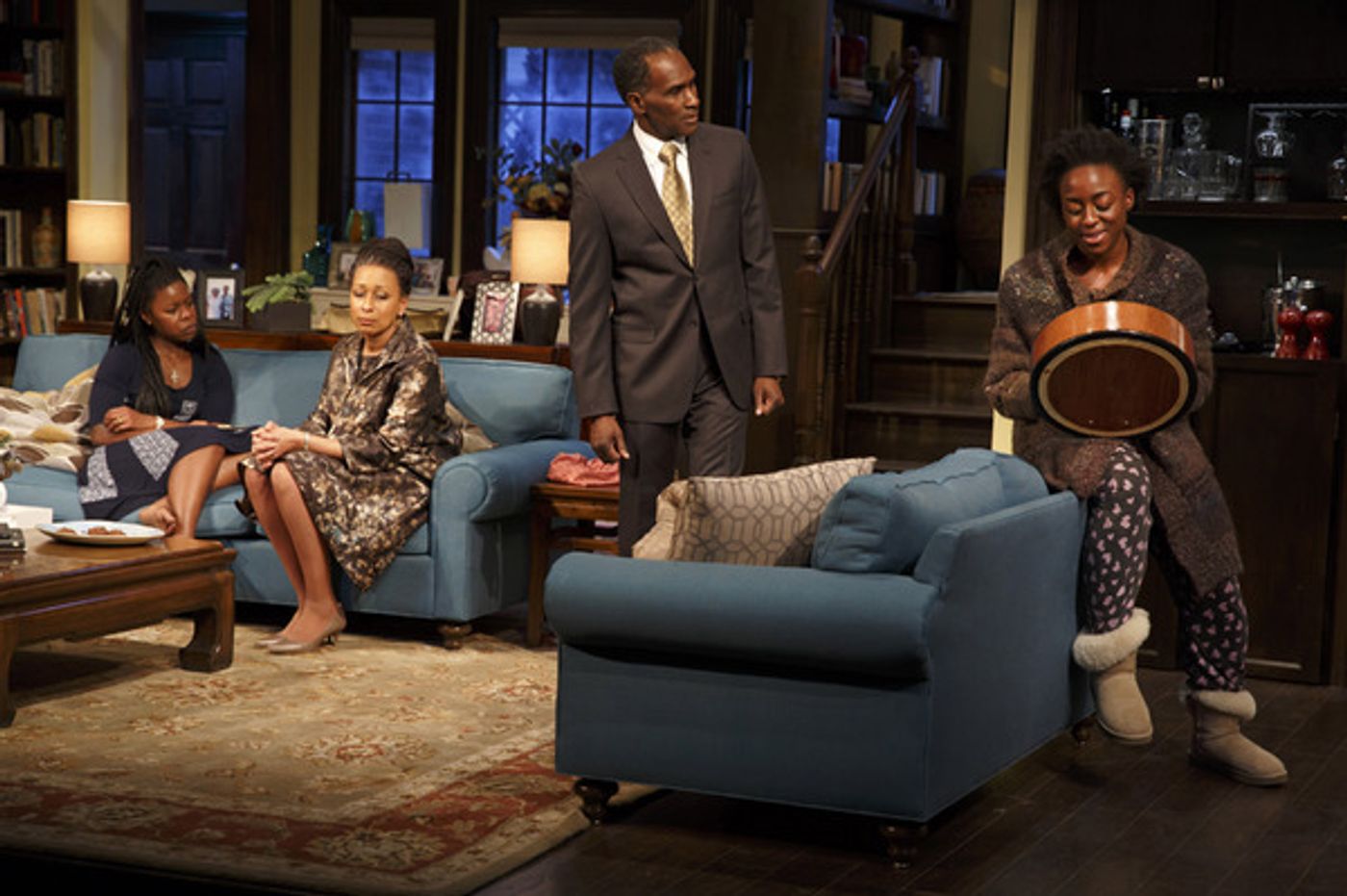 Photo Flash: First Look at Tamara Tunie, Roslyn Ruff and More in FAMILIAR at Playwrights Horizons  Image