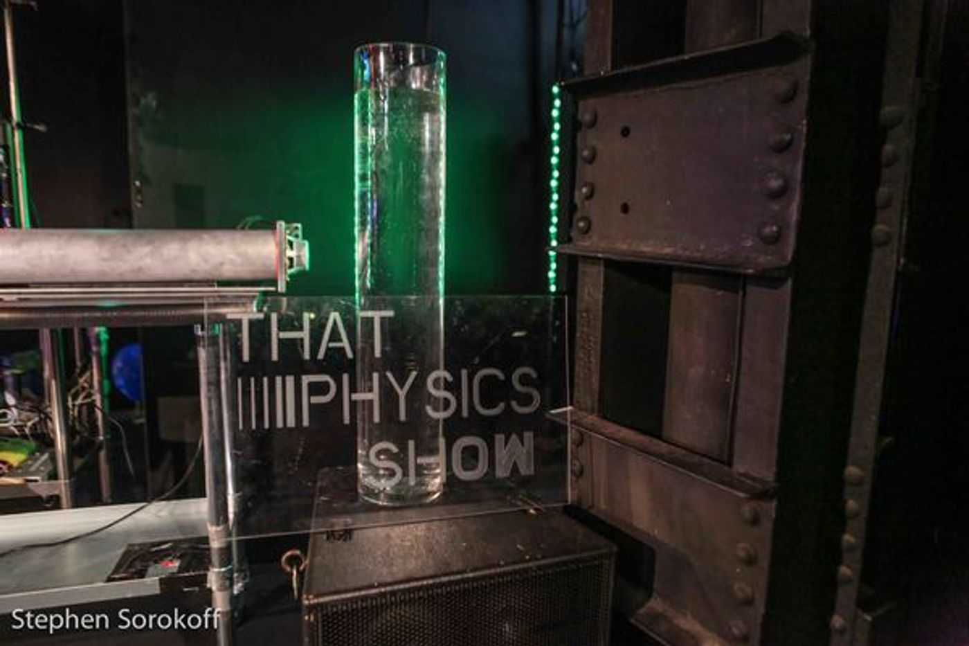 Photo Coverage: THAT PHYSICS SHOW's David Maiullo Meets The Press  Image