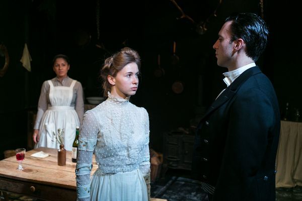 BUCKLAND CHARLIE DORFMAN AS JEAN DANIELLE HENRY AS KRISTIN AND LAURA GREENWOOD AS MIS Photo