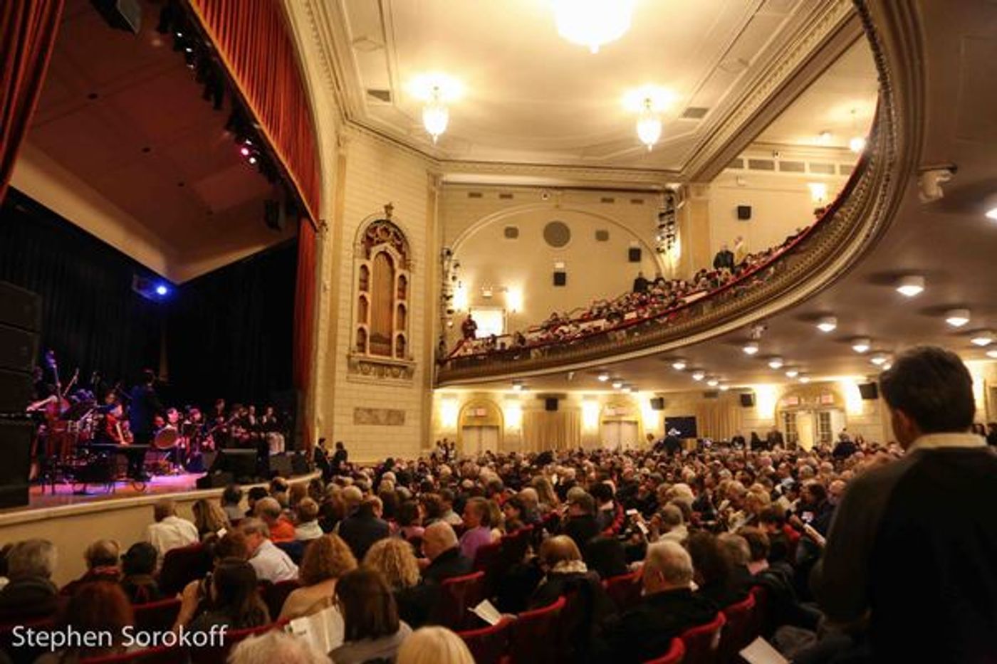Photo Coverage: Robert Klein Hosts FROM MOSES TO MOSTEL at The Town Hall  Image