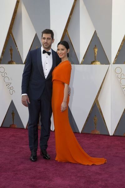 Olivia Munn Photo