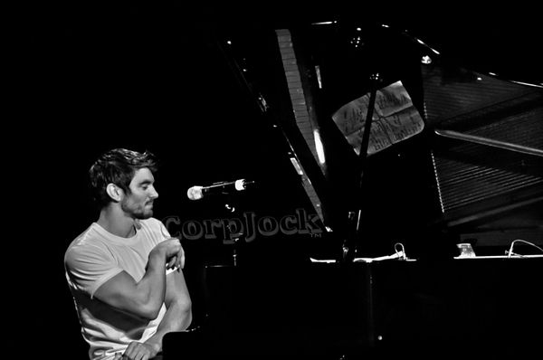 Steve Grand at the RRAZZ ROOM in Philadelphia, DTGramkee/CorpJock Photography Photo