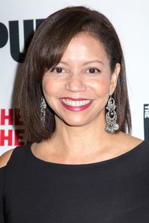 Gloria Reuben Photo