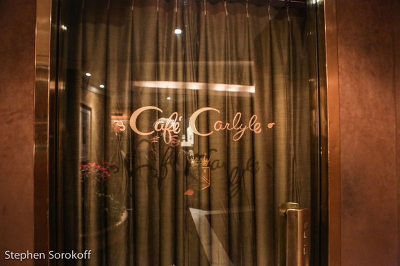 Photo Coverage: Joan Osborne Debuts at Cafe Carlyle with Songs Of Bob Dylan  Image