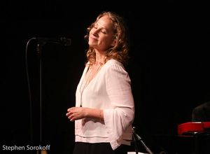 Joan Osborne @ BroadwayWorld Joan Osborne Photo