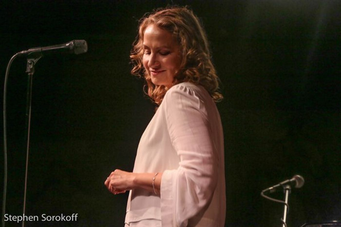 Photo Coverage: Joan Osborne Debuts at Cafe Carlyle with Songs Of Bob Dylan  Image
