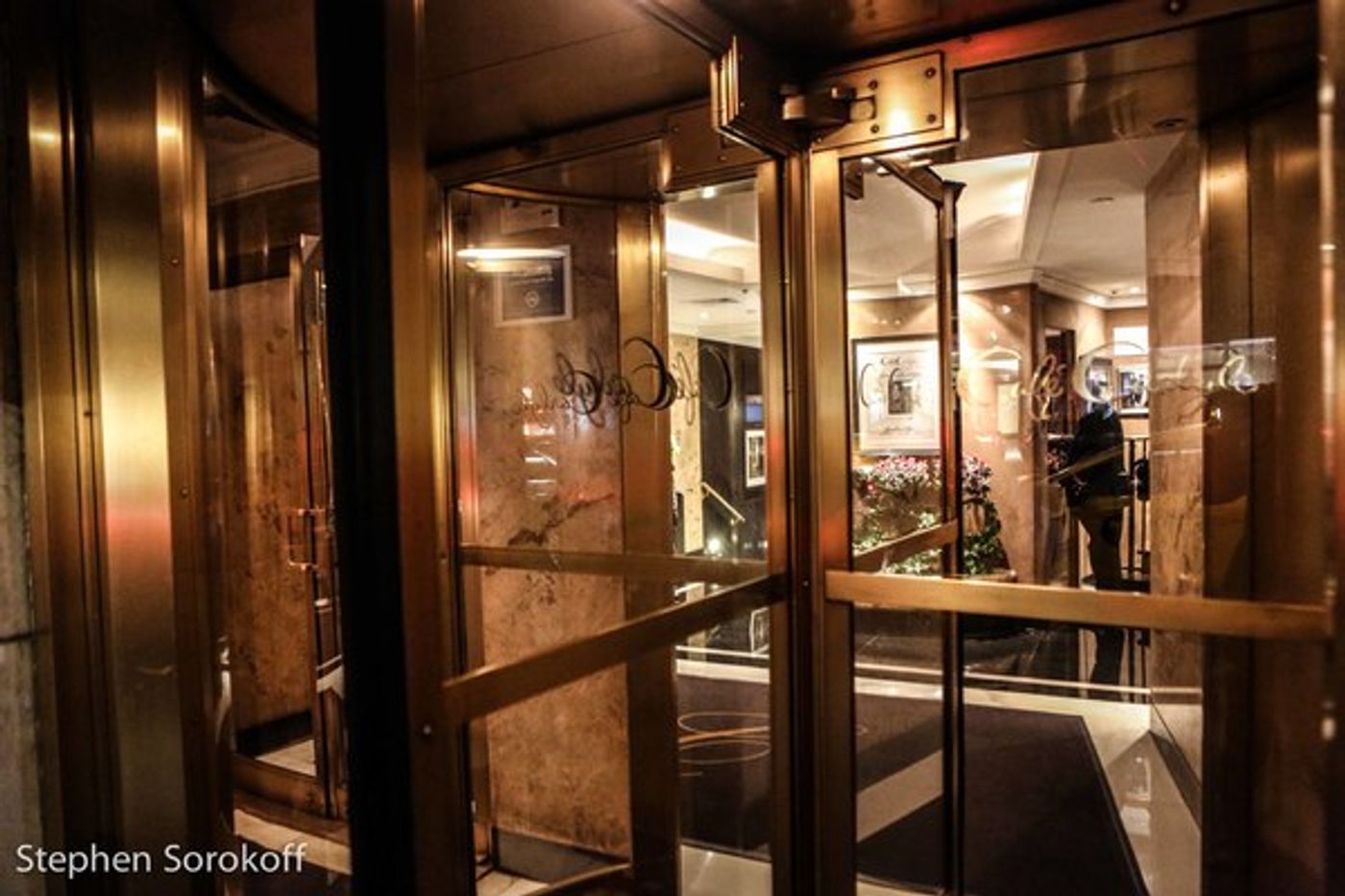 Photo Coverage: Joan Osborne Debuts at Cafe Carlyle with Songs Of Bob Dylan  Image