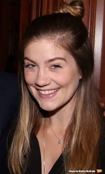 Laura Dreyfuss  Photo