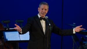 Fred Barton @ BroadwayWorld Fred Barton Photo