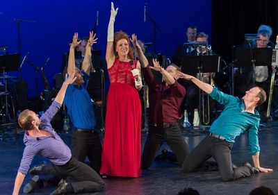 Karen Murphy & Dancers  Photo