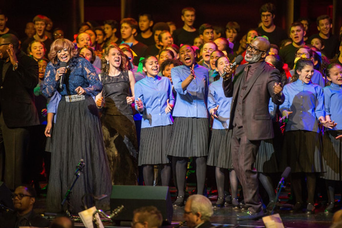 Photo Flash: BeBe Winans Joins Young People's Chorus of New York City's 2016 Gala  Image