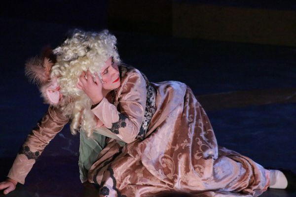 Melissa Fenwick as Constanze Photo