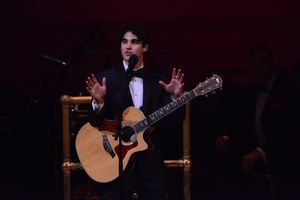Darren Criss Photo