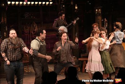 Evan Harrington, Greg Hildreth, Steven Pasquale, Ahna O'Reilly, Leslie Kritzer and Na Photo