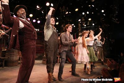 Lance Roberts, Greg Hildreth, Steven Pasquale, Ahna O'Reilly, Leslie Kritzer, Andrew  Photo