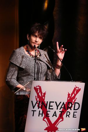 Mercedes Ruehl  Photo