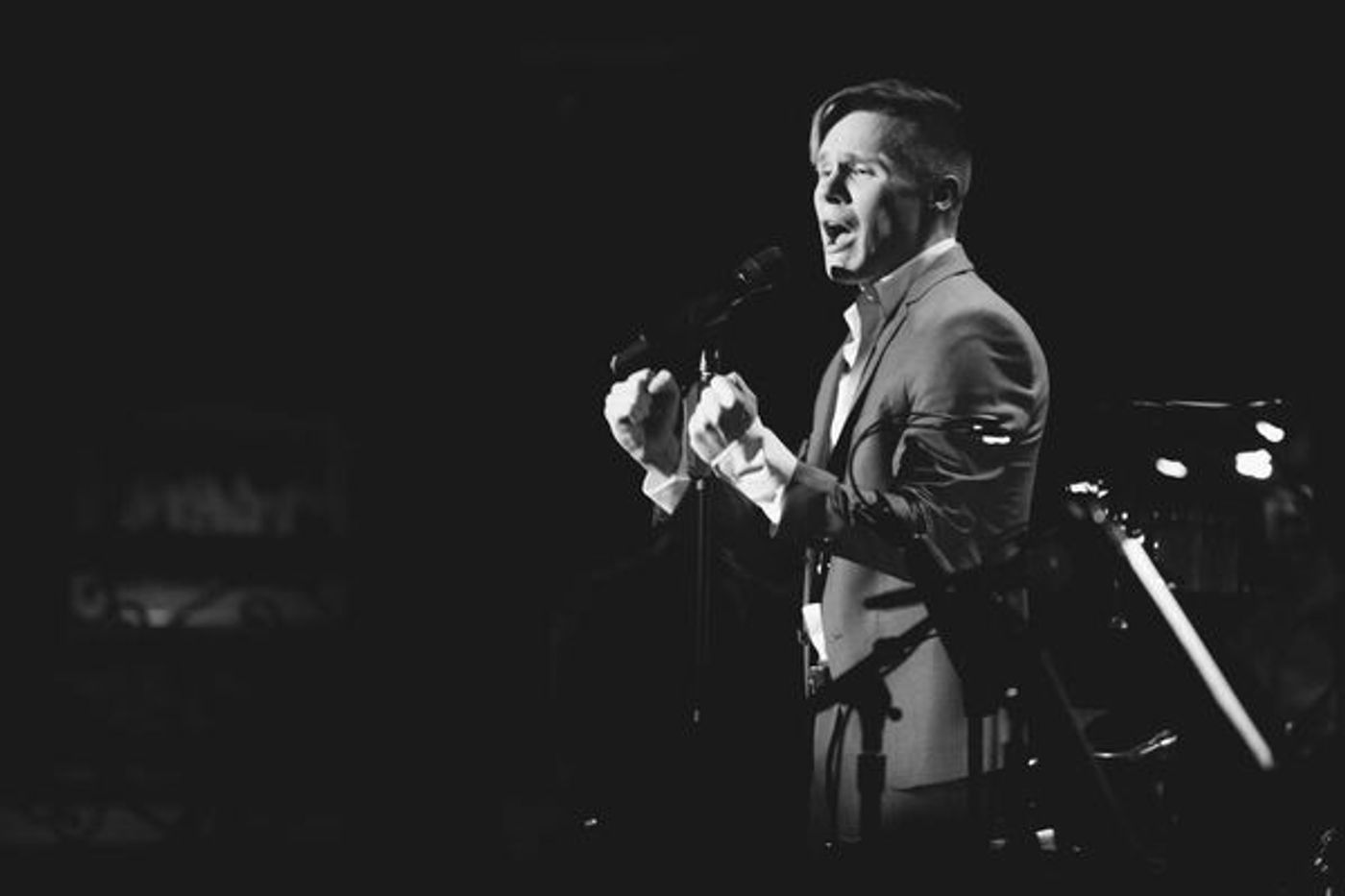 Photo Flash: Seth Sikes 'SINGS LIZA MINNELLI' at Feinstein's/54 Below  Image