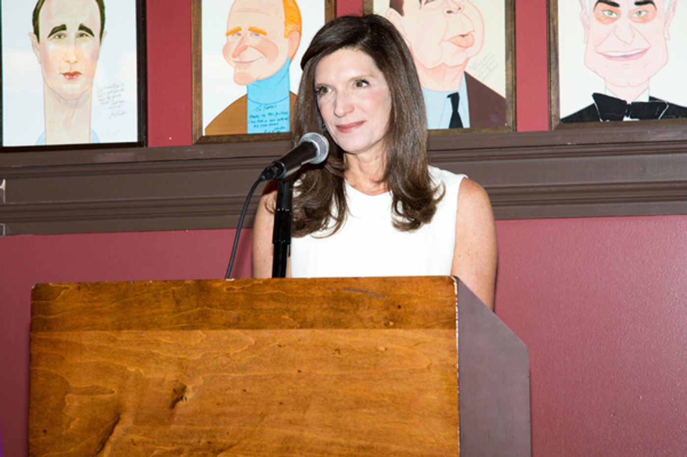 Photo Coverage: Tony-Winning Producer Stacey Mindich Receives CTI Award  Image